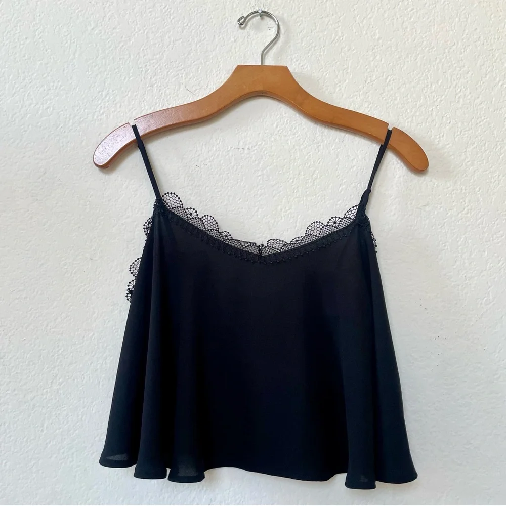 BCBG Black Lace Trim Camisole Crop Top Loose Flowy Cropped Cami tank XS NWOT - Picture 4 of 10